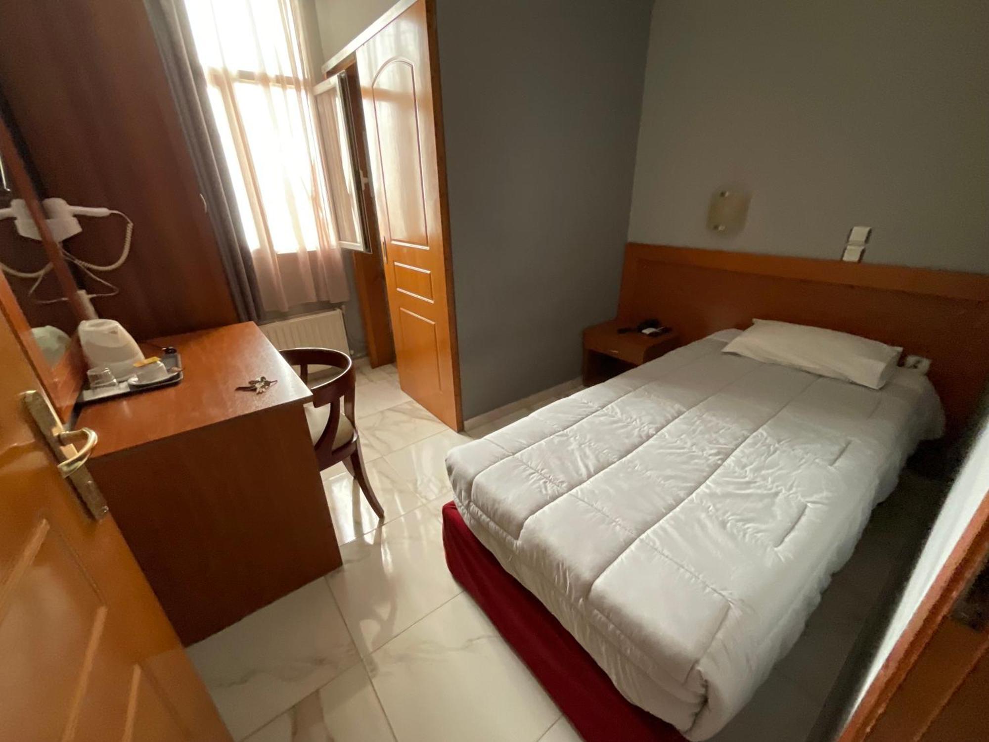 Hotel Acropole Pireus