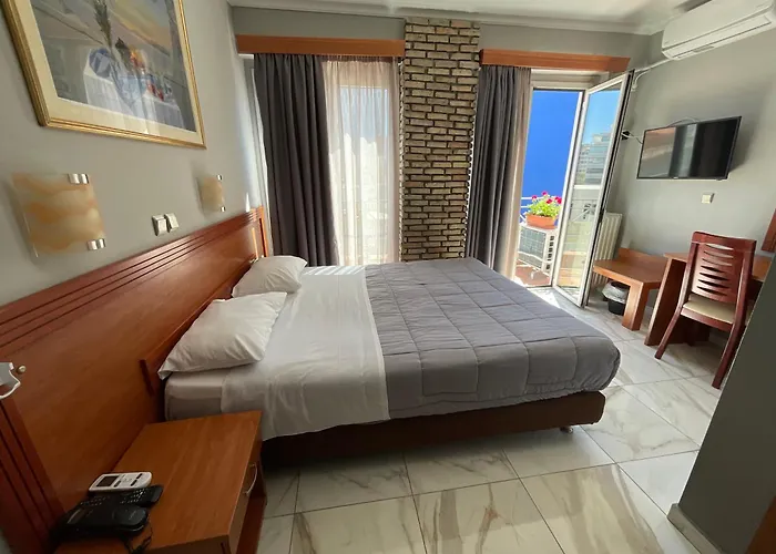 Piraeus Acropole Hotel