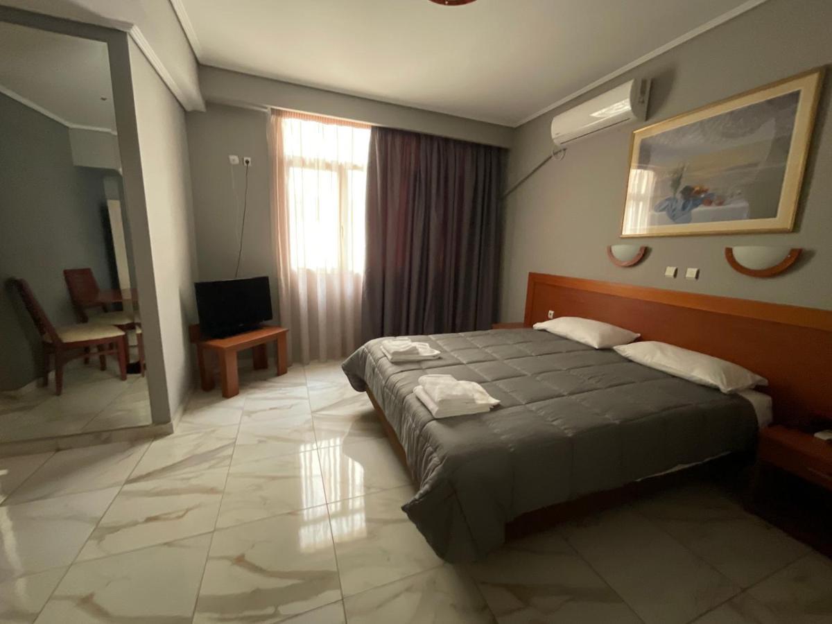 Acropole Hotel Piraeus