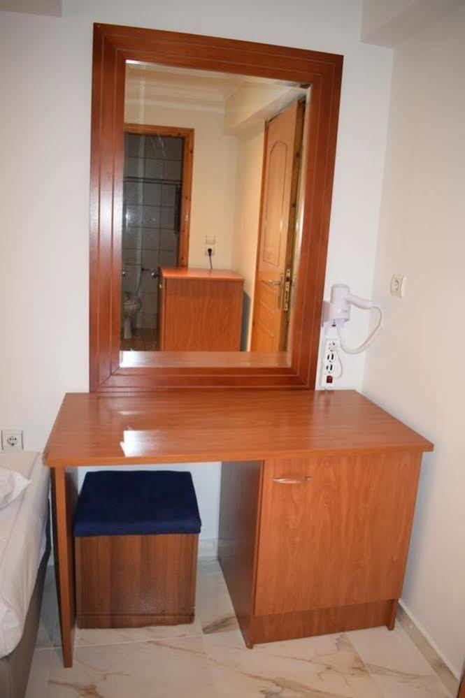 Acropole Hotel 2*