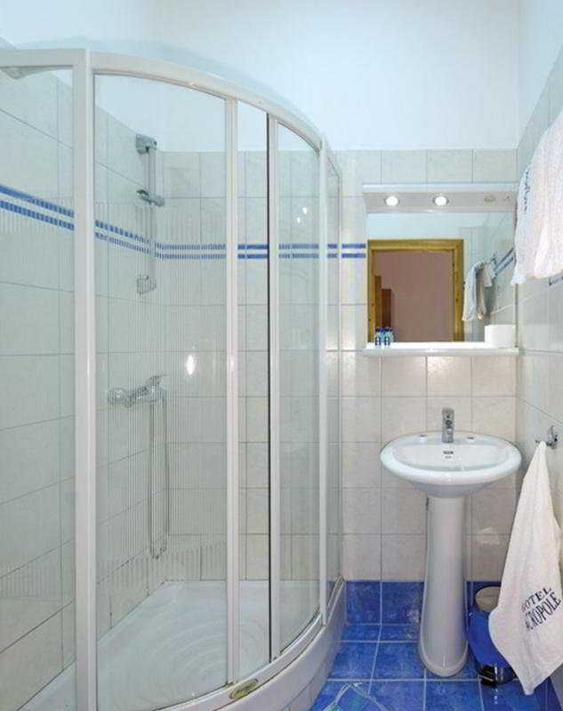 Hotel Acropole Piraeus